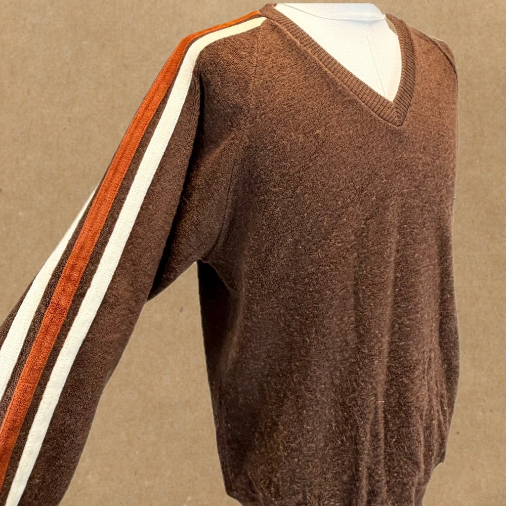 VINTAGE 70s sporty strip men’s sweater v neck terrycloth velour texture groovy
